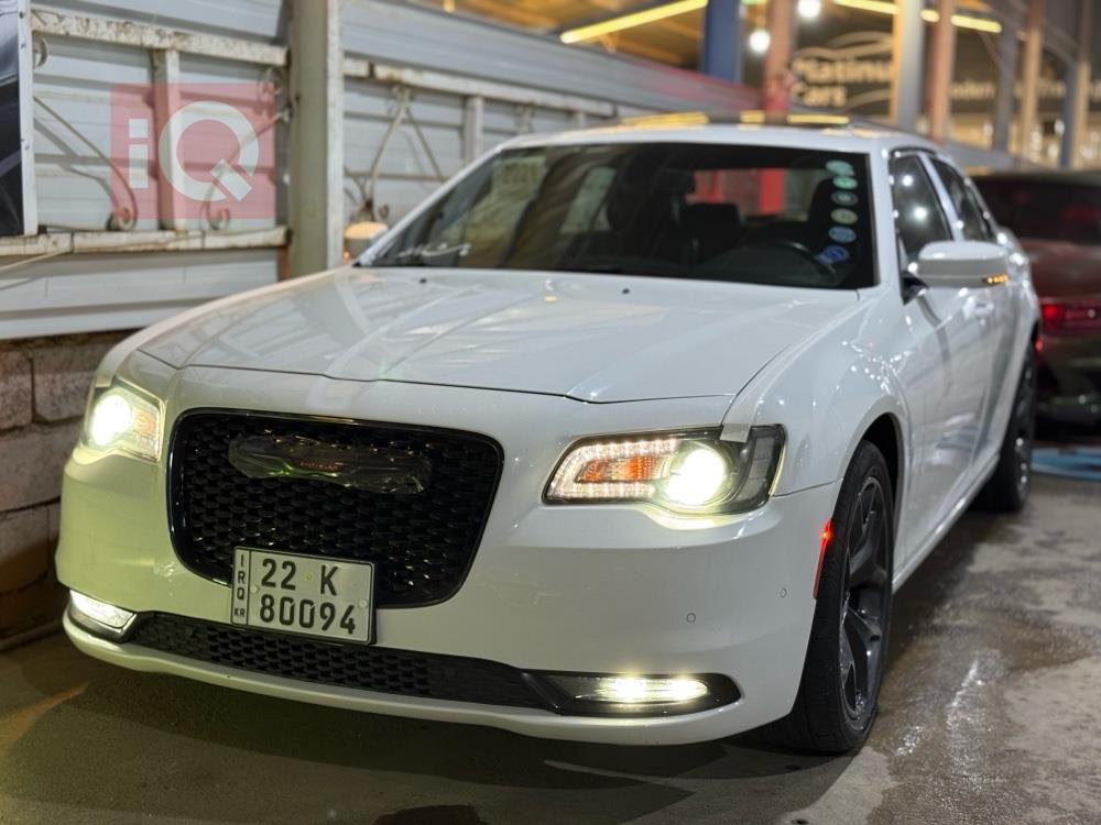 كرايسلر 300